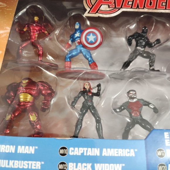 Marvel Avengers 10 Metal Superheroes - Picture 6 of 9